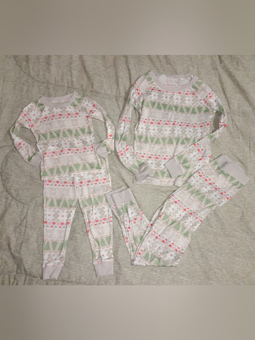Girl's Holiday Patterned Pajama Sets